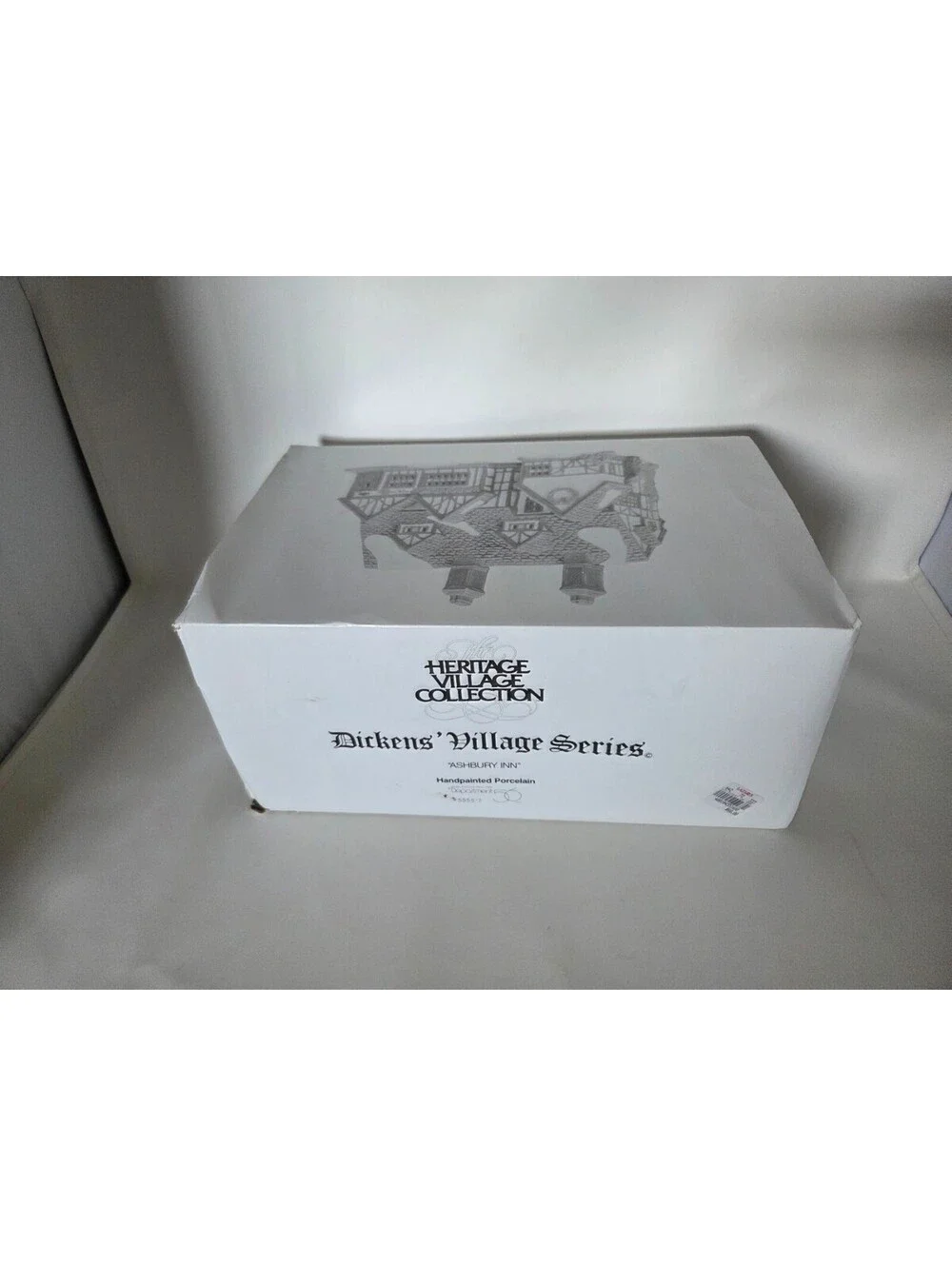 Department 56 Dickens Village Series Ashbury Inn Handpainted Porcelain 1991